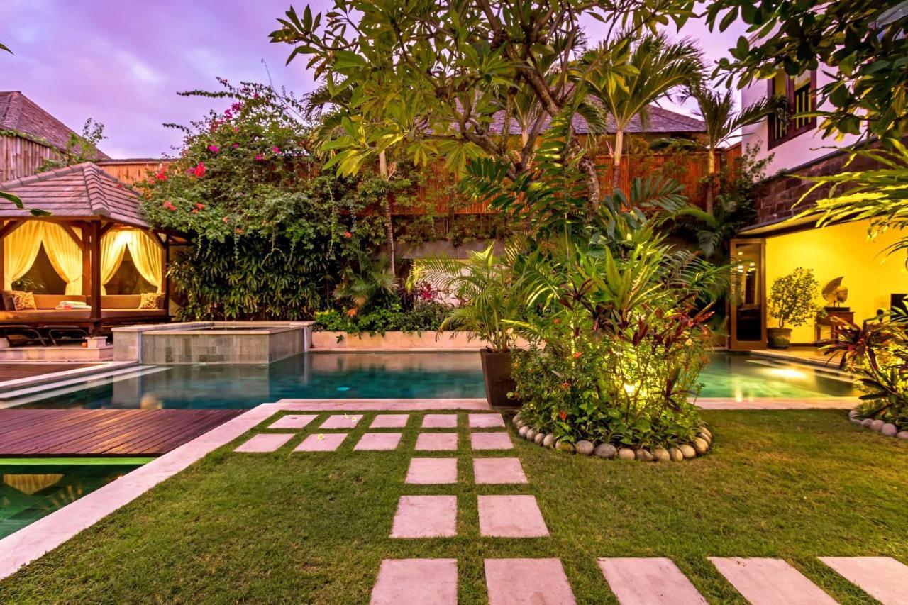 Villa Yasmin Seminyak Buitenkant foto