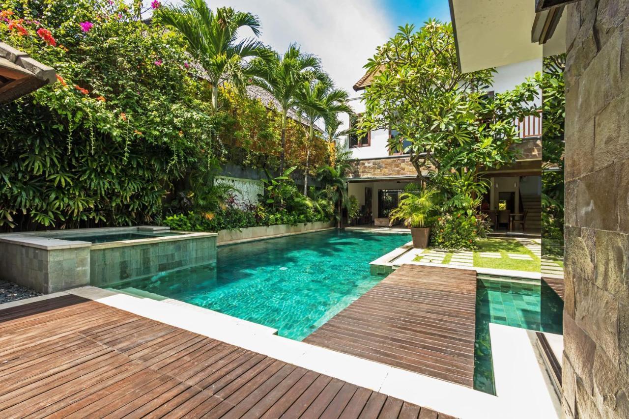 Villa Yasmin Seminyak Buitenkant foto